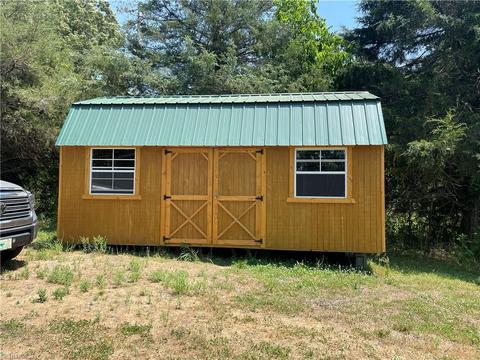 1336 Lackey Mountain Rd, Hiddenite, NC 28636 photo 12