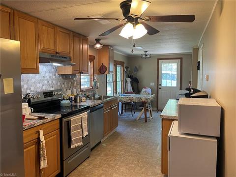 1336 Lackey Mountain Rd, Hiddenite, NC 28636 photo 10