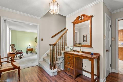2012 La Dora Ct, High Point, NC 27265 photo 4