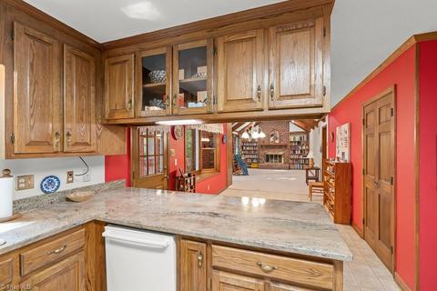 2012 La Dora Ct, High Point, NC 27265 photo 9