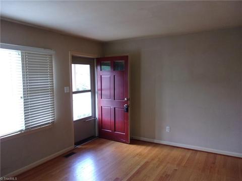 300 Hampton Dr, High Point, NC 27265 photo 6