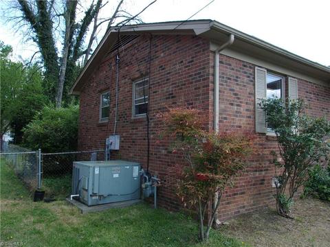300 Hampton Dr, High Point, NC 27265 photo 24