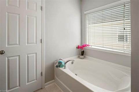 137 Rosewalk Ln, Advance, NC 27006 photo 26