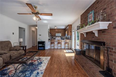 4020 Shannon Dr, Trinity, NC 27370 photo 11