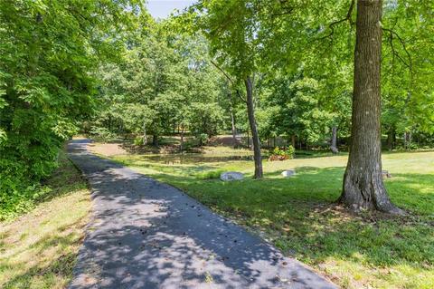 4020 Shannon Dr, Trinity, NC 27370 photo 2