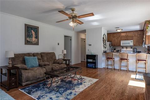 4020 Shannon Dr, Trinity, NC 27370 photo 10