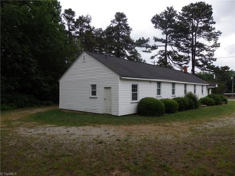 119 Sealy Dr, Trinity, NC 27370 photo 3
