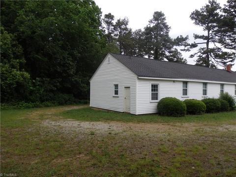 119 Sealy Dr, Trinity, NC 27370 photo 2