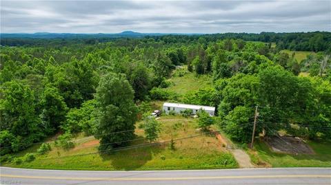 6799 Kennedy Rd, Trinity, NC 27370 photo 1