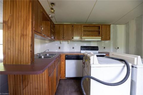 6799 Kennedy Rd, Trinity, NC 27370 photo 11