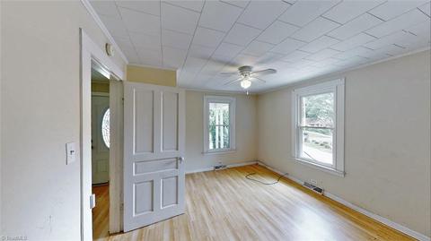 914 E Dayton Ave, High Point, NC 27262 photo 20