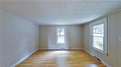 914 E Dayton Ave, High Point, NC 27262 photo 16