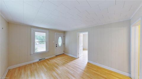 914 E Dayton Ave, High Point, NC 27262 photo 14