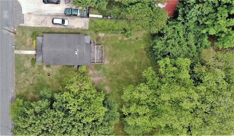 914 E Dayton Ave, High Point, NC 27262 photo 4