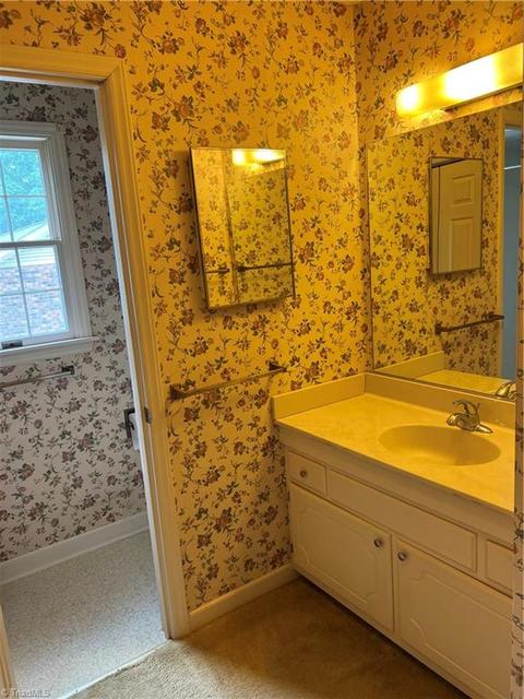 410 Traceway Rd, High Point, NC 27265 photo 14