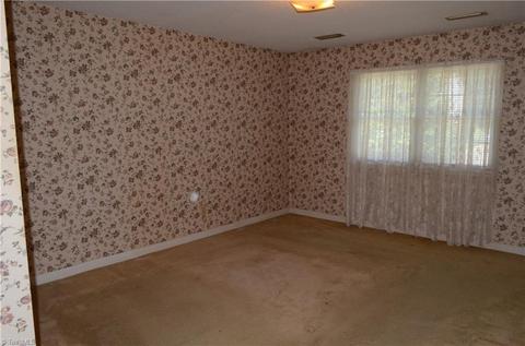 410 Traceway Rd, High Point, NC 27265 photo 11