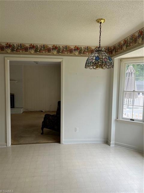 410 Traceway Rd, High Point, NC 27265 photo 9