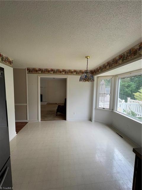 410 Traceway Rd, High Point, NC 27265 photo 8
