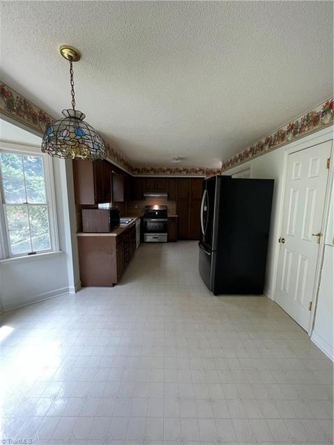 410 Traceway Rd, High Point, NC 27265 photo 6