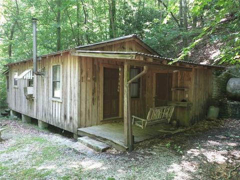 288 E Collins Ln, Dobson, NC 27017 photo 6