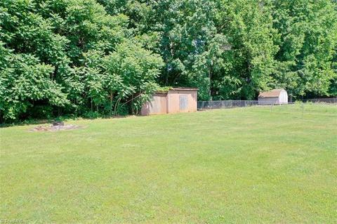 4007 Cresent Ave, Trinity, NC 27370 photo 13