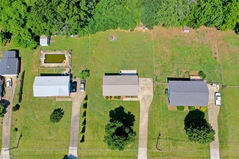 4007 Cresent Ave, Trinity, NC 27370 photo 9