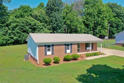 4007 Cresent Ave, Trinity, NC 27370 photo 5