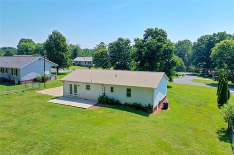 4007 Cresent Ave, Trinity, NC 27370 photo 25