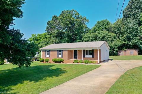4007 Cresent Ave, Trinity, NC 27370 photo 3