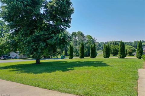 4007 Cresent Ave, Trinity, NC 27370 photo 12