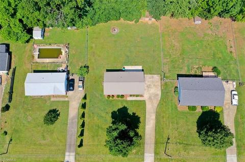 4007 Cresent Ave, Trinity, NC 27370 photo 10