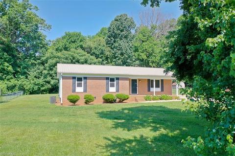 4007 Cresent Ave, Trinity, NC 27370 photo 4