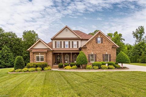8401 Cripplegate Trce, Browns Summit, NC 27214 photo 1