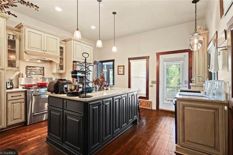 10234 Traphill Rd, Traphill, NC 28685 photo 27