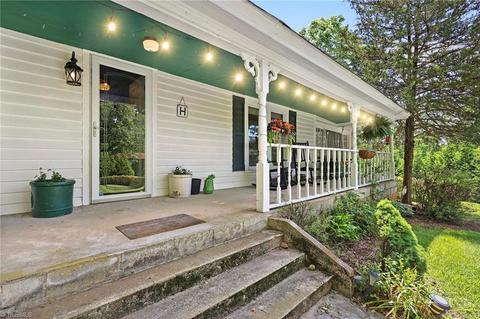 10234 Traphill Rd, Traphill, NC 28685 photo 12