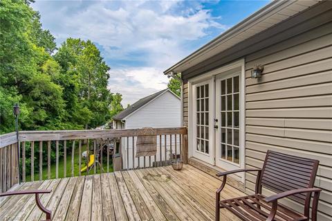 1 Candlestick Dr, Thomasville, NC 27360 photo 13