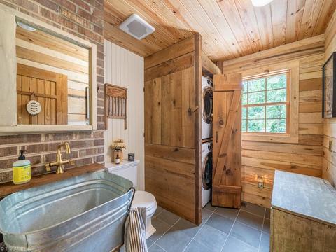 452 Traphill Mill Rd, Traphill, NC 28685 photo 16