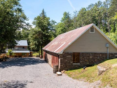 452 Traphill Mill Rd, Traphill, NC 28685 photo 40