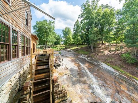 452 Traphill Mill Rd, Traphill, NC 28685 photo 18