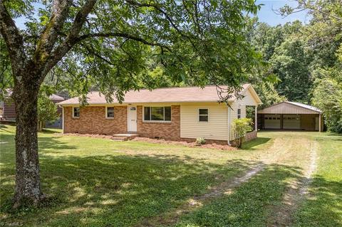 4931 Cedardale St, Trinity, NC 27370 photo 1