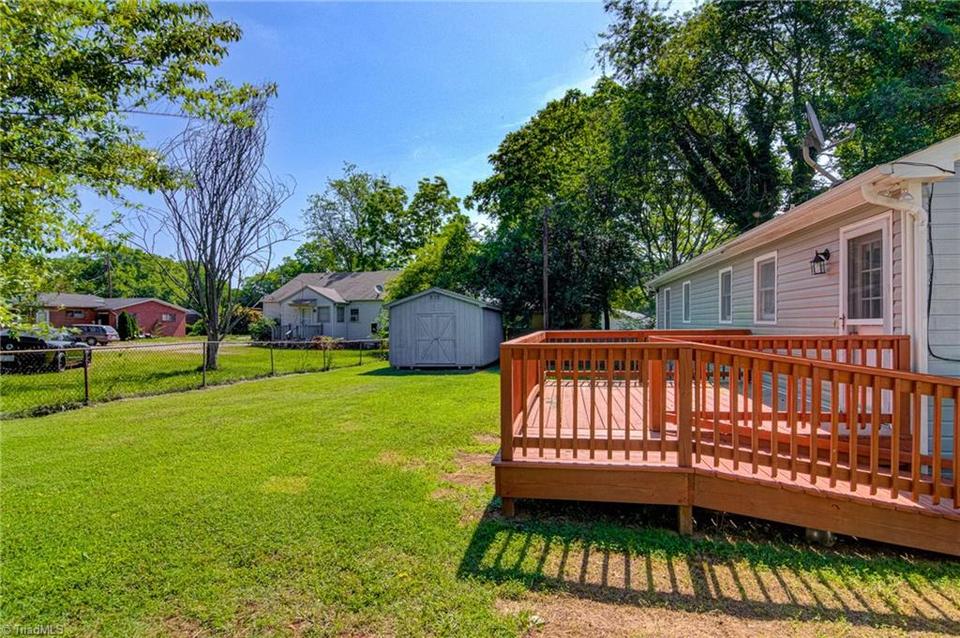  1633 Owens St, Greensboro, NC 27405 photo 16