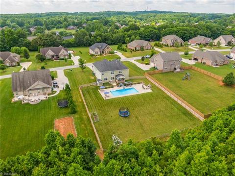 7050 English Pride Dr, Trinity, NC 27370 photo 3