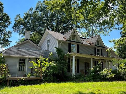 535 Patrick St, Eden, NC 27288 photo 3
