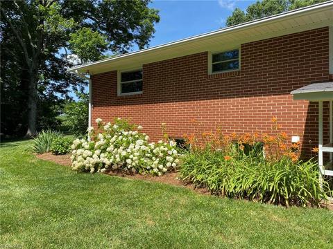 641 Cody Trl, Dobson, NC 27017 photo 10