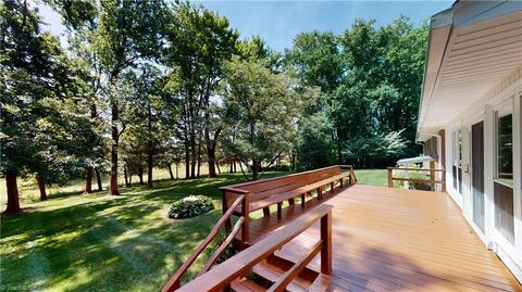 641 Cody Trl, Dobson, NC 27017 photo 6