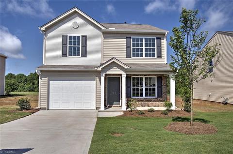 4469 Green Valley Dr, Trinity, NC 27370 photo 1