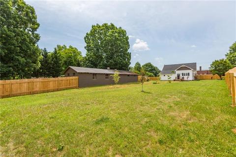 231 E Main St, Boonville, NC 27011 photo 43