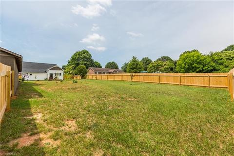 231 E Main St, Boonville, NC 27011 photo 44
