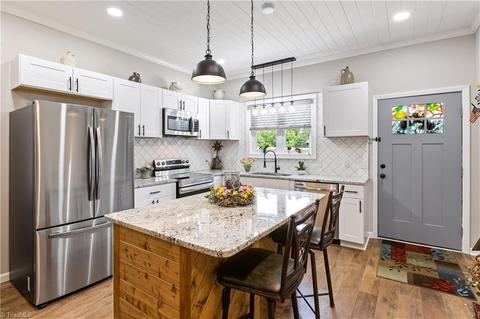 231 E Main St, Boonville, NC 27011 photo 14
