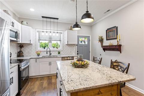 231 E Main St, Boonville, NC 27011 photo 15